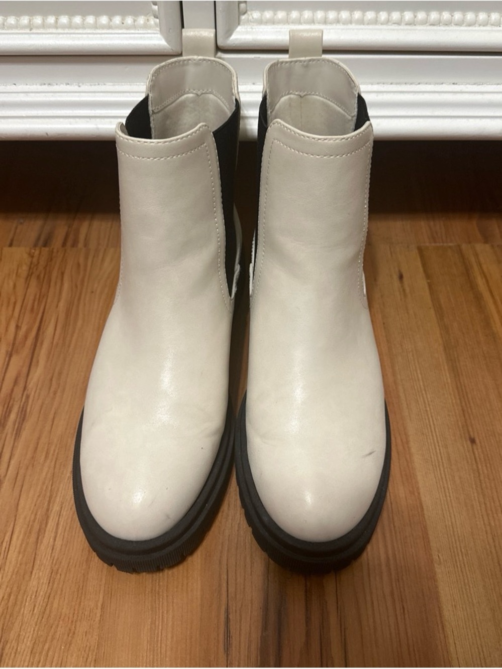 Old Navy White Chelsea Ankle Boots with Black Sole